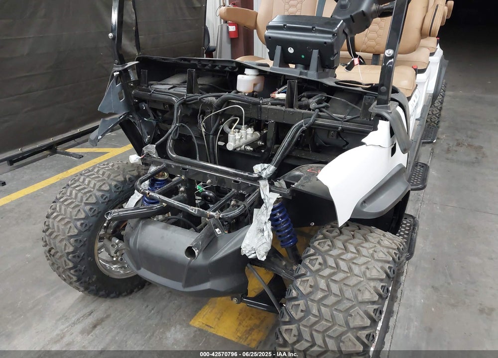 2025 MAVERICK (FRELL INC) GOLF CART VIN: EVBE0359423