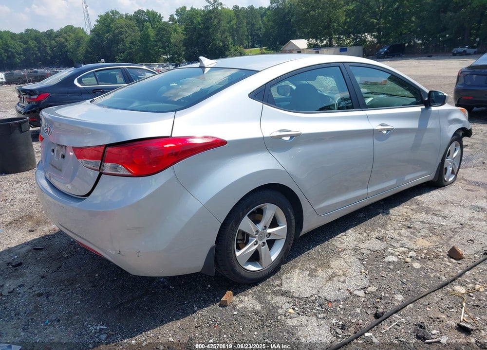 2013 HYUNDAI ELANTRA VIN: 5NPDH4AE2DH331442