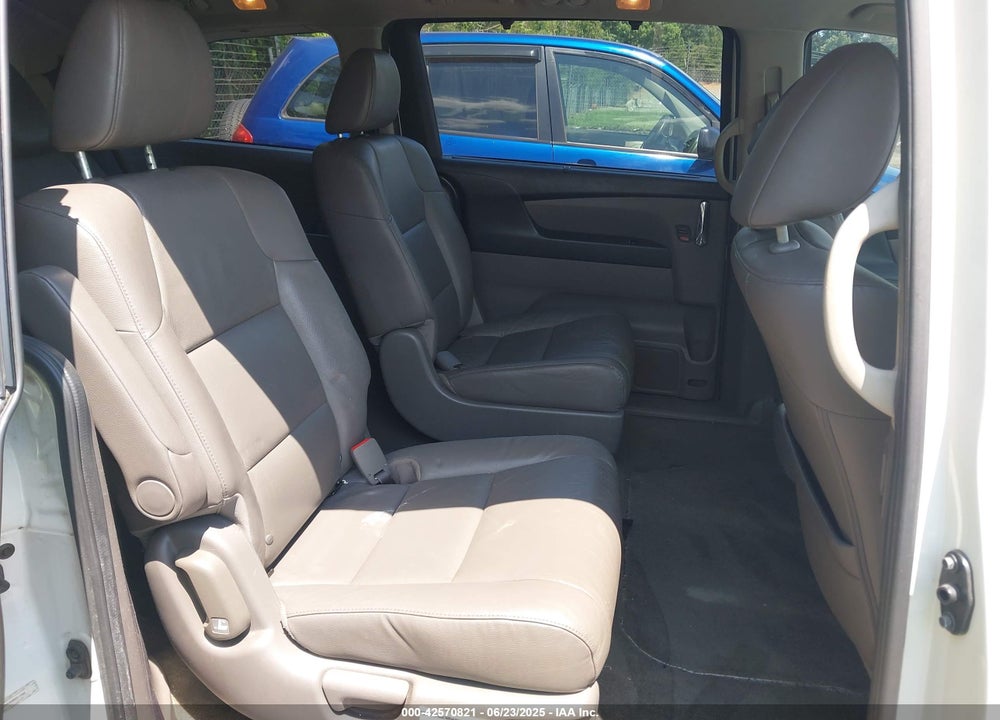 2016 HONDA ODYSSEY EX-L VIN: 5FNRL5H64GB051596