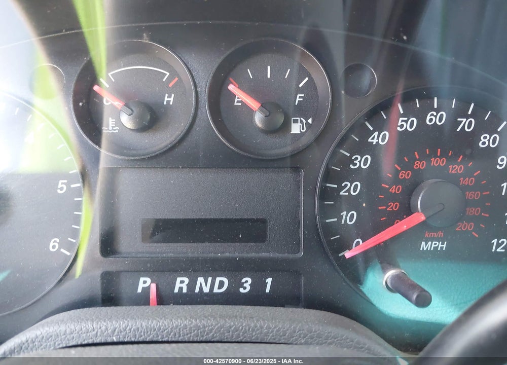 2007 FORD FREESTAR SE VIN: 2FMZA51627BA00638