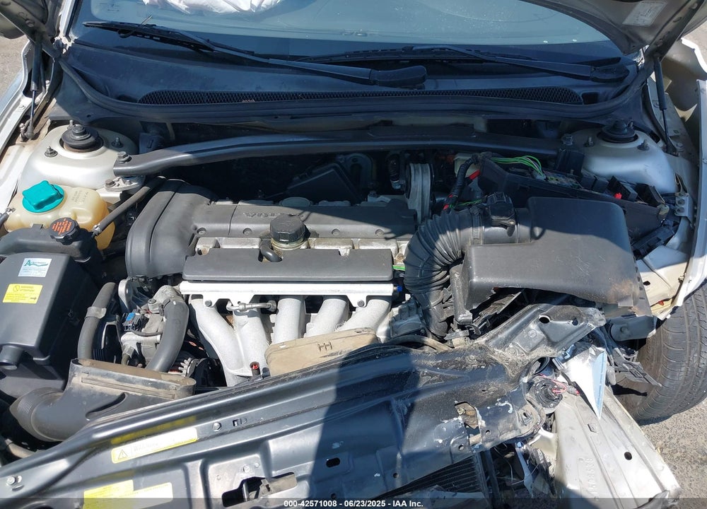 2001 VOLVO S60 2.4 VIN: YV1RS61N812008524