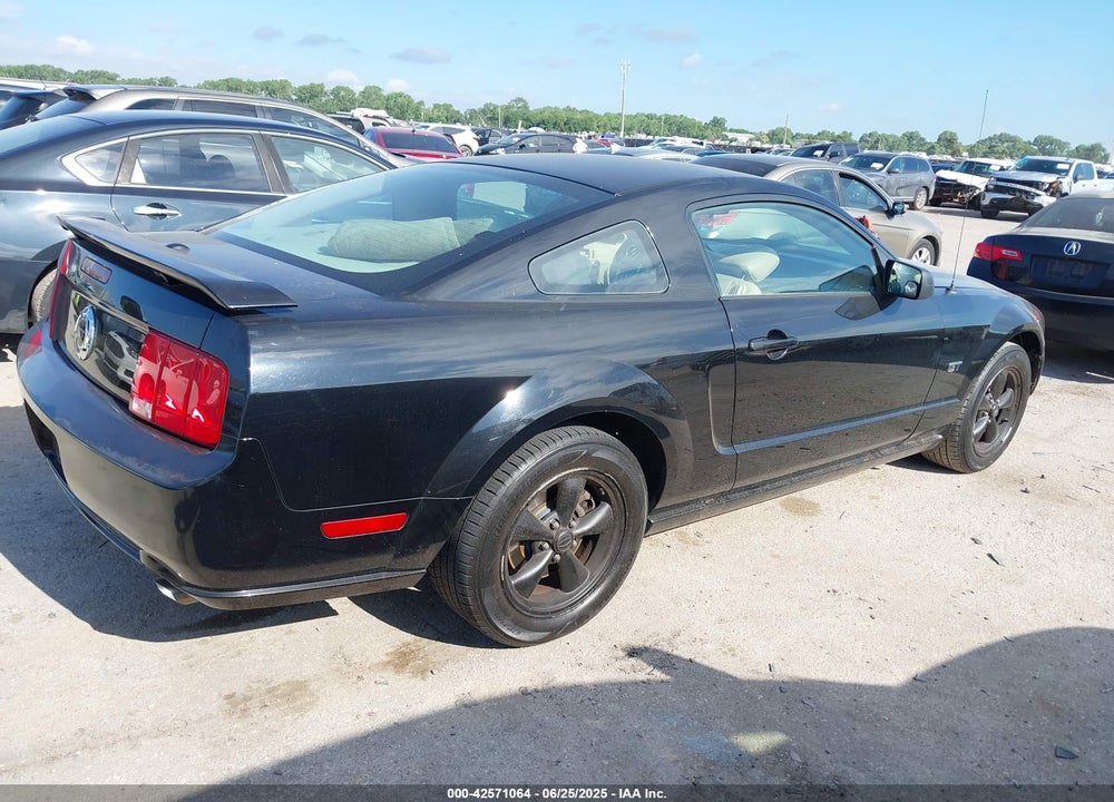 2007 FORD MUSTANG VIN: 1ZVFT82H875229569