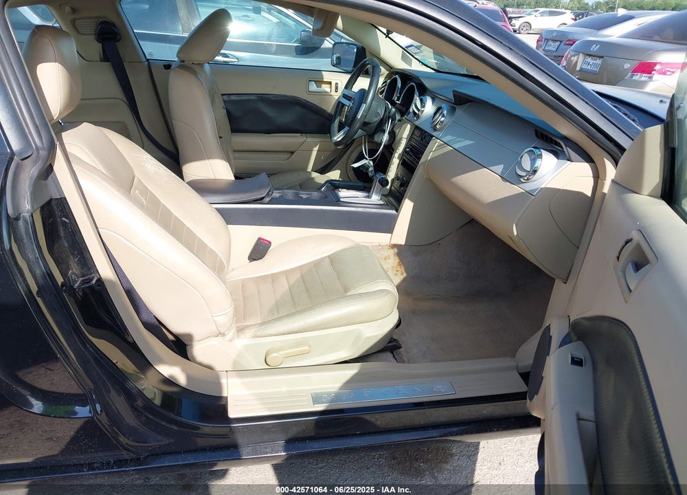 2007 FORD MUSTANG VIN: 1ZVFT82H875229569