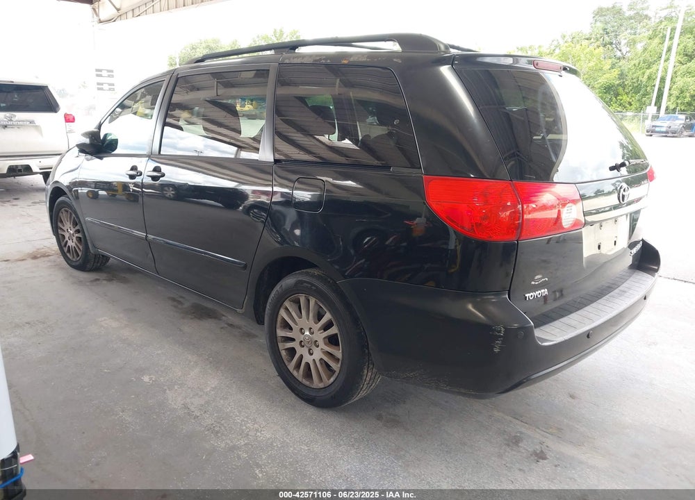 2010 TOYOTA SIENNA XLE VIN: 5TDYK4CC0AS325224