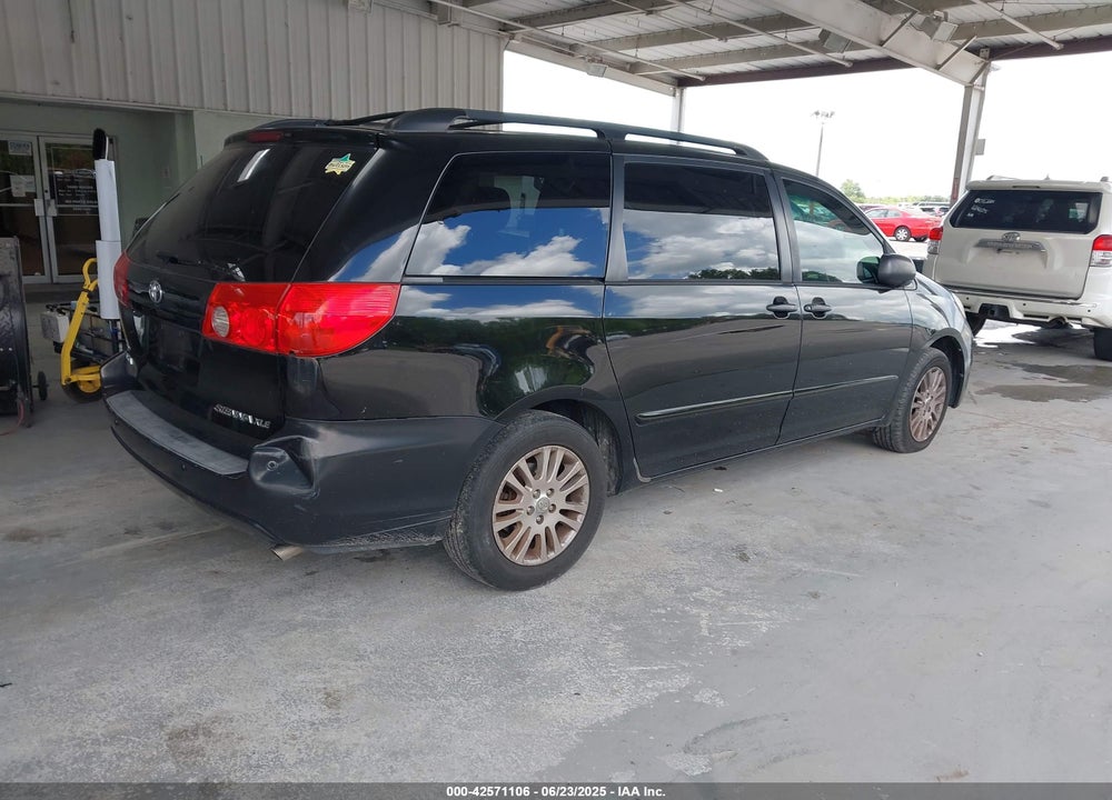 2010 TOYOTA SIENNA XLE VIN: 5TDYK4CC0AS325224
