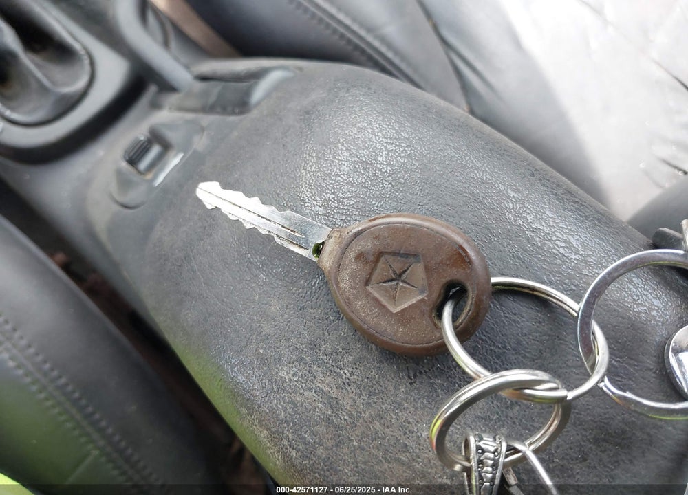 2000 CHRYSLER SEBRING VIN: 3C3EL55H3YT262817