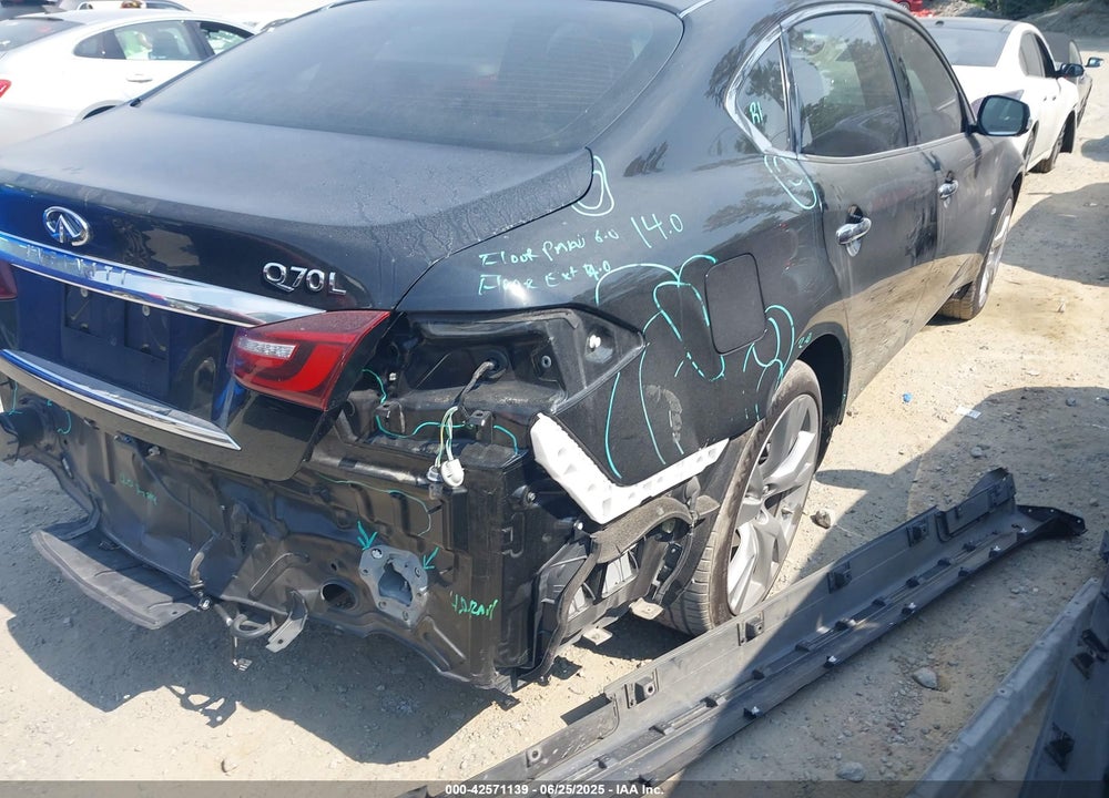 2016 INFINITI Q70 VIN: JN1BY1PP8GM630462