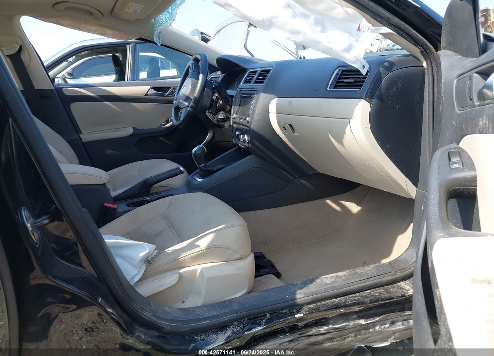 2012 VOLKSWAGEN JETTA VIN: 3VWDP7AJ1CM349485
