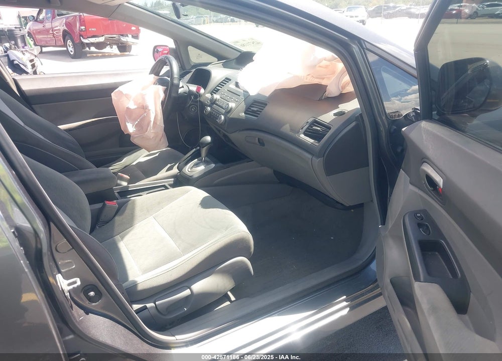 2011 HONDA CIVIC LX VIN: 19XFA1F54BE007592