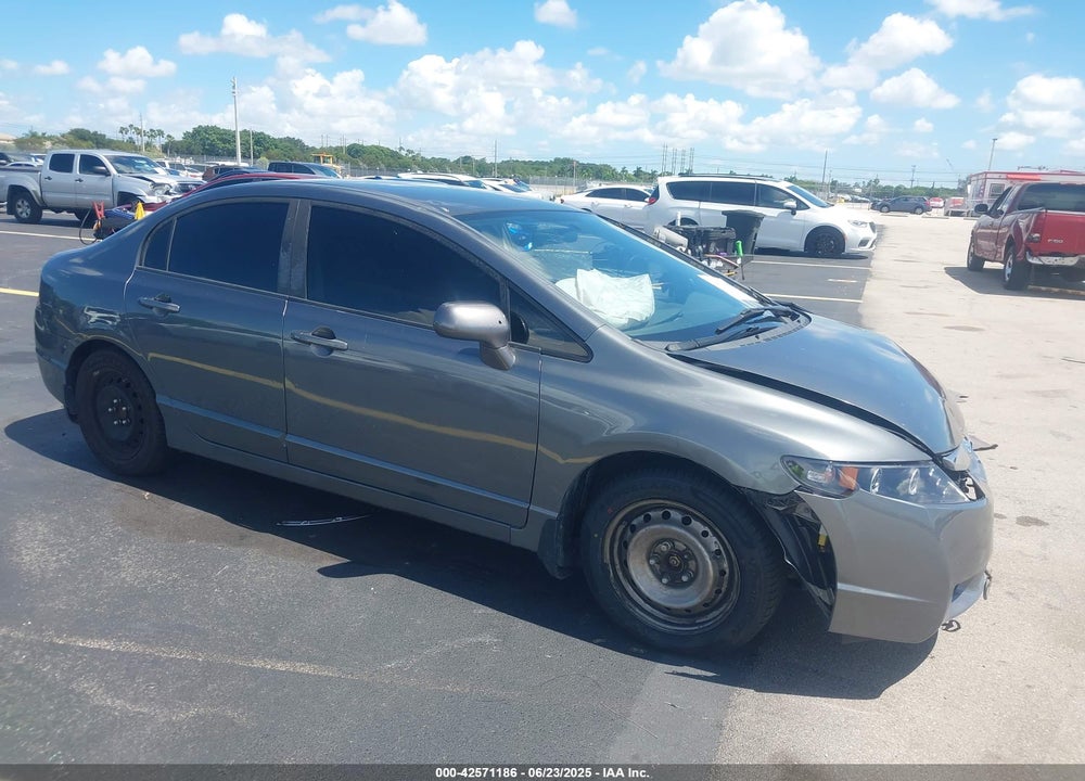 2011 HONDA CIVIC LX VIN: 19XFA1F54BE007592