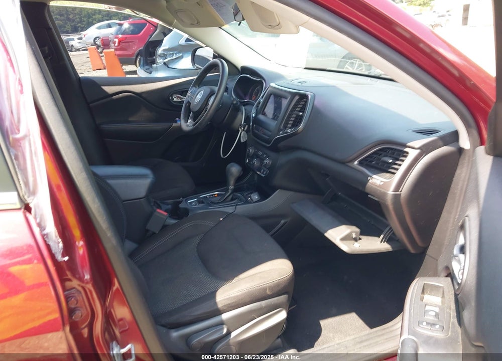 2019 JEEP CHEROKEE VIN: 1C4PJLCB8KD365998