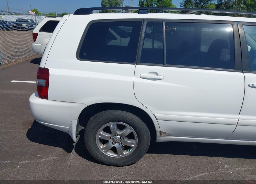 2006 TOYOTA HIGHLANDER VIN: JTEGD21A860141215