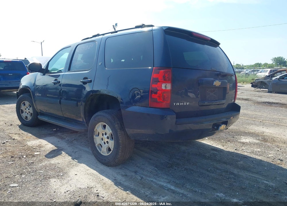 2007 CHEVROLET TAHOE VIN: 1GNFK13027R261438