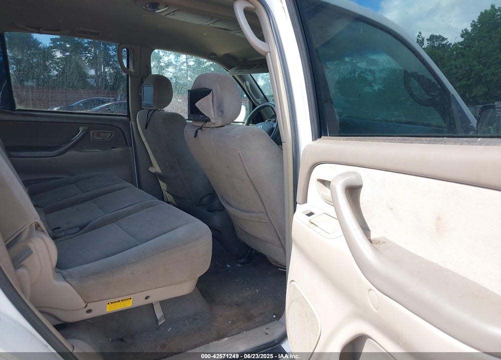 2005 TOYOTA SEQUOIA SR5 V8 VIN: 5TDZT34A75S254344