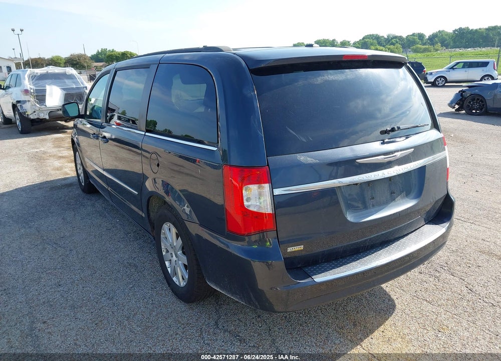 2014 CHRYSLER TOWN & COUNTRY VIN: 2C4RC1BG4ER126471