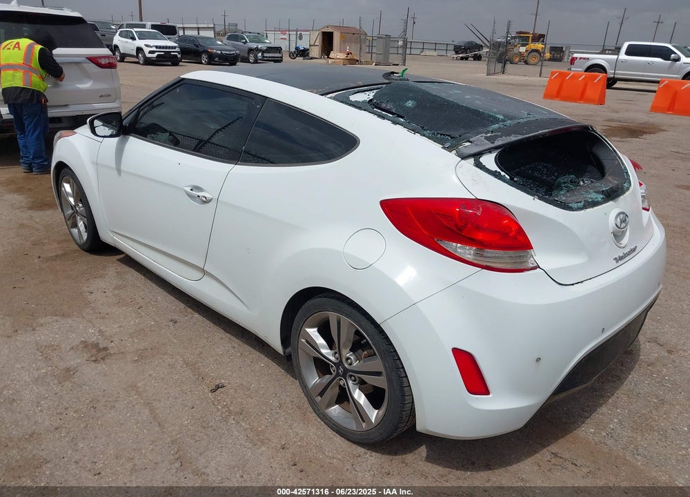 2016 HYUNDAI VELOSTER VIN: KMHTC6AD8GU253428