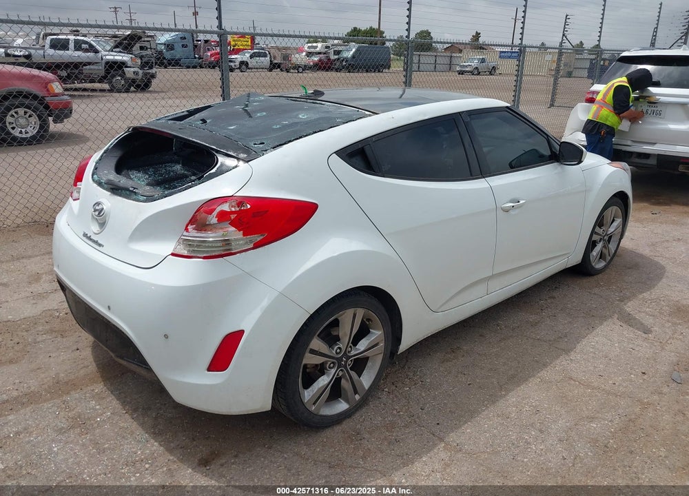 2016 HYUNDAI VELOSTER VIN: KMHTC6AD8GU253428