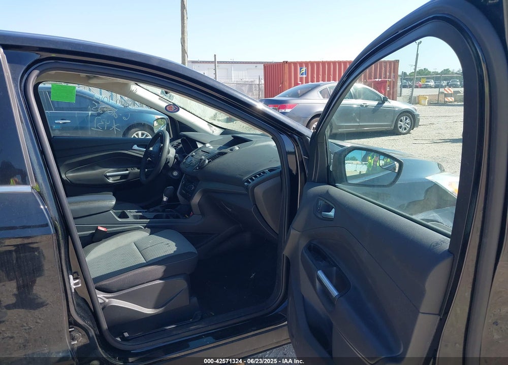 2017 FORD ESCAPE SE VIN: 1FMCU9G93HUA28692