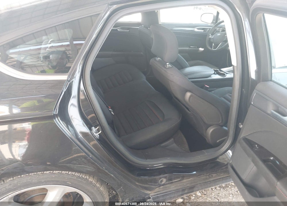 2015 FORD FUSION VIN: 3FA6P0H70FR204920