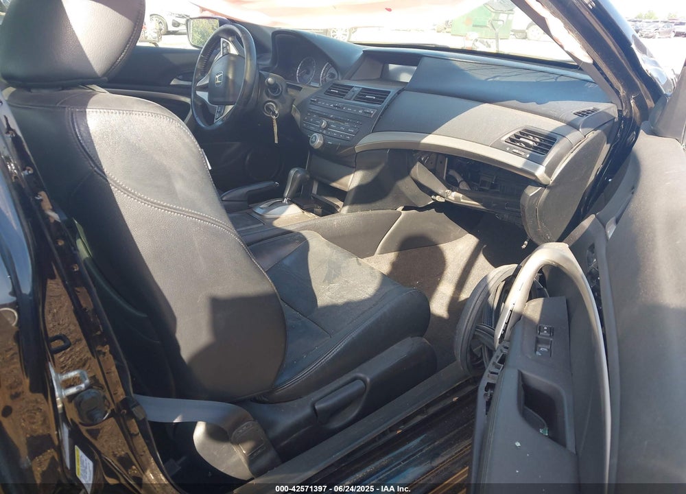 2008 HONDA ACCORD VIN: 1HGCS12878A015330