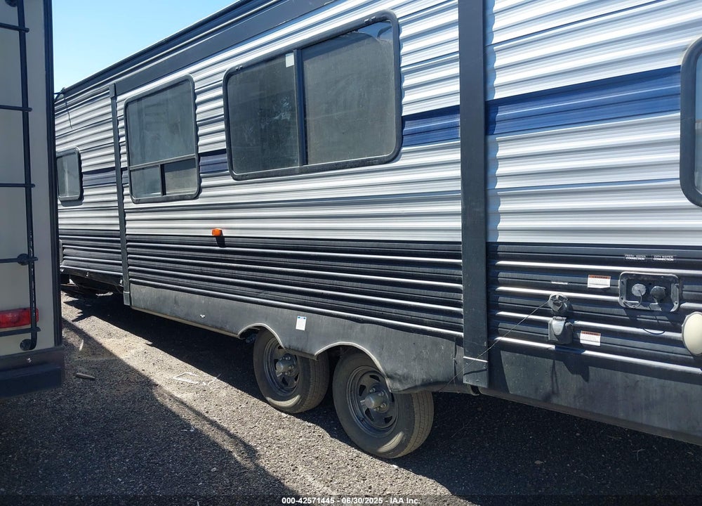 2019 FOREST RIVER CHEROKEE VIN: 4X4TCKC29KT050159