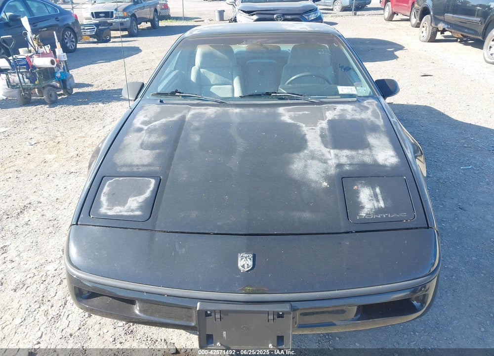 1987 PONTIAC FIERO VIN: 1G2PE11R0HP229286