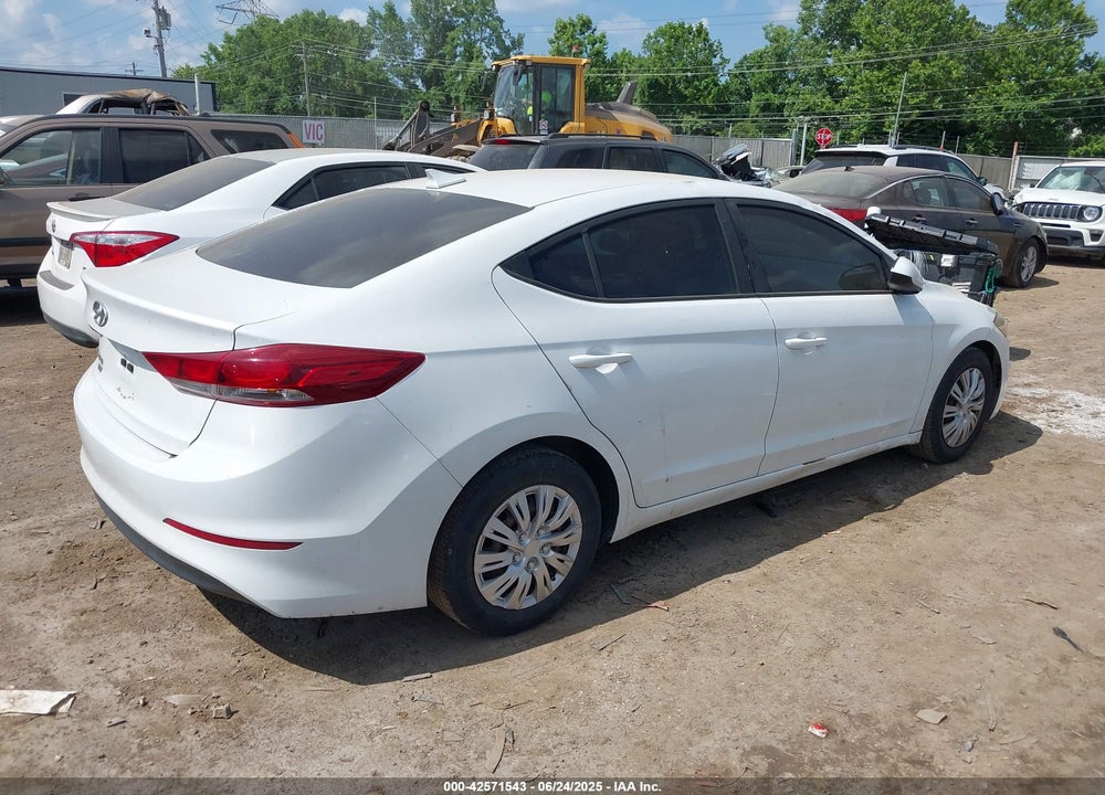 2017 HYUNDAI ELANTRA VIN: 5NPD74LF3HH113444