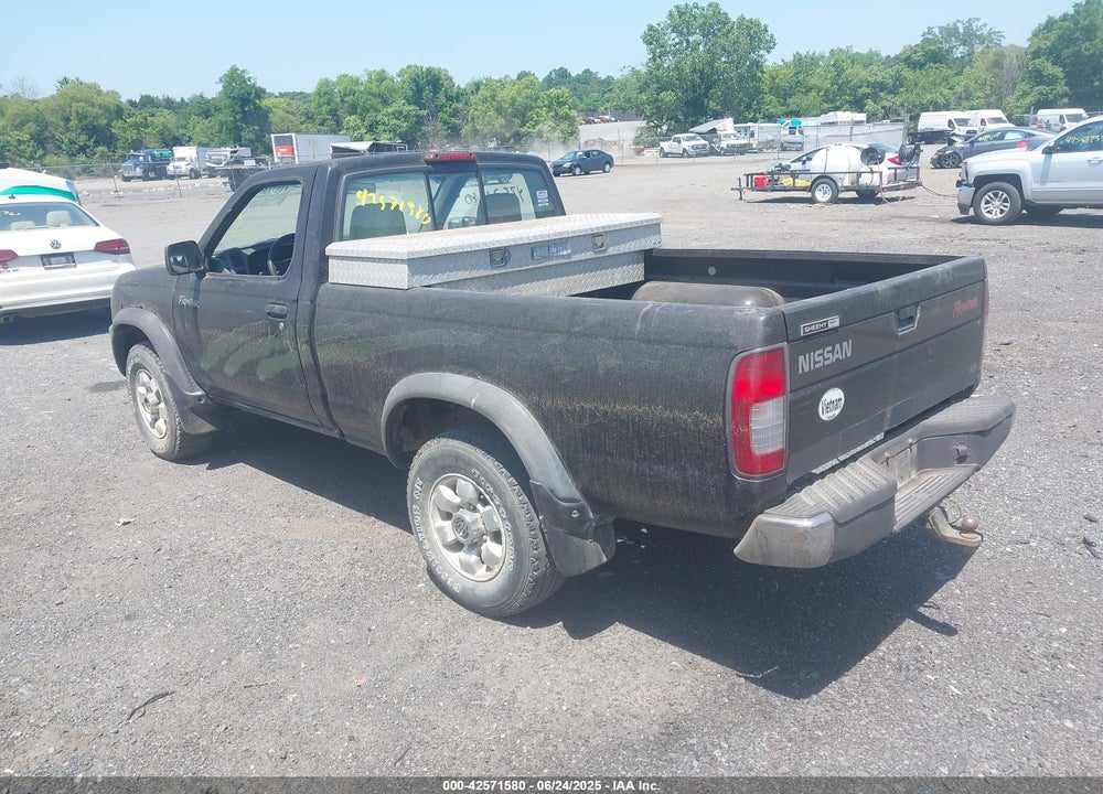 1998 NISSAN FRONTIER XE VIN: 1N6DD21Y3WC354220