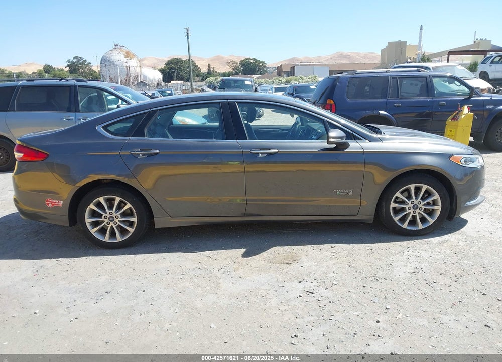2018 FORD FUSION ENERGI SE LUXURY VIN: 3FA6P0PU9JR111278
