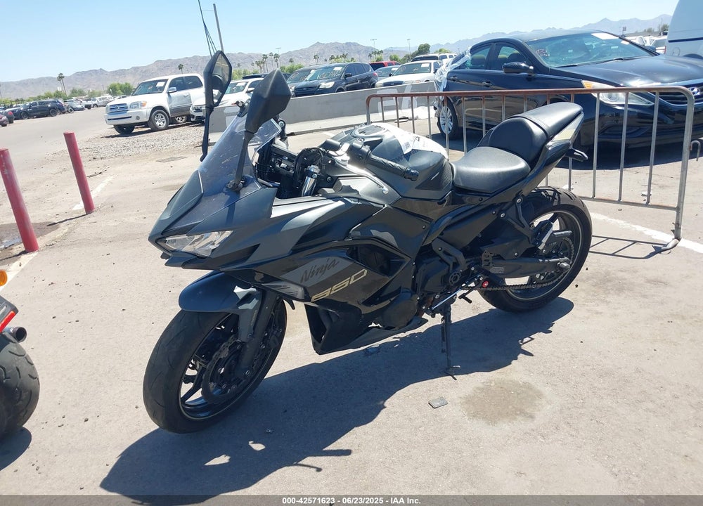 2024 KAWASAKI EX650 P VIN: ML5EXEP13RDAD4011