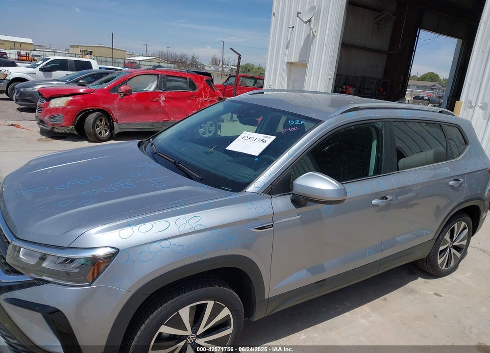 2024 VOLKSWAGEN TAOS VIN: 3VVSX7B26RM018879