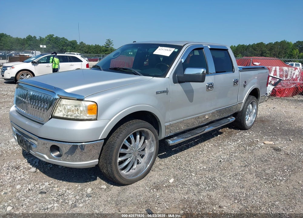 2008 LINCOLN MARK LT VIN: 5LTPW185X8FJ06769