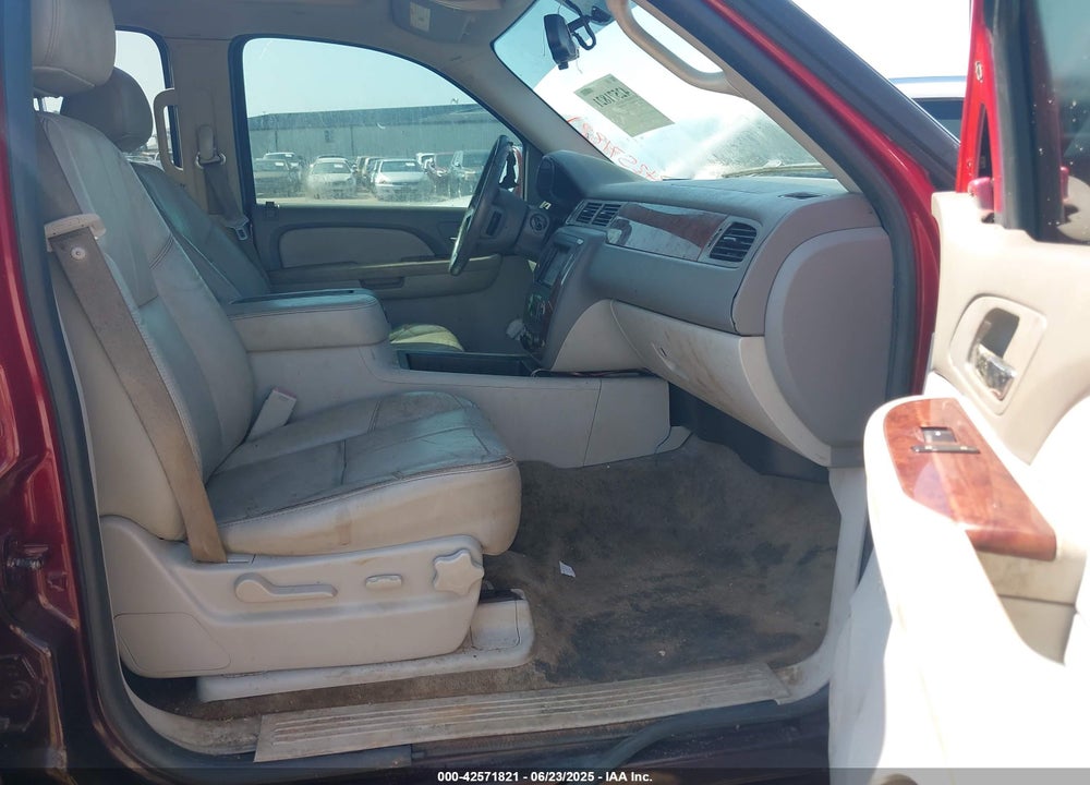 2009 CHEVROLET SUBURBAN 1500 VIN: 1GNFK26339R250253