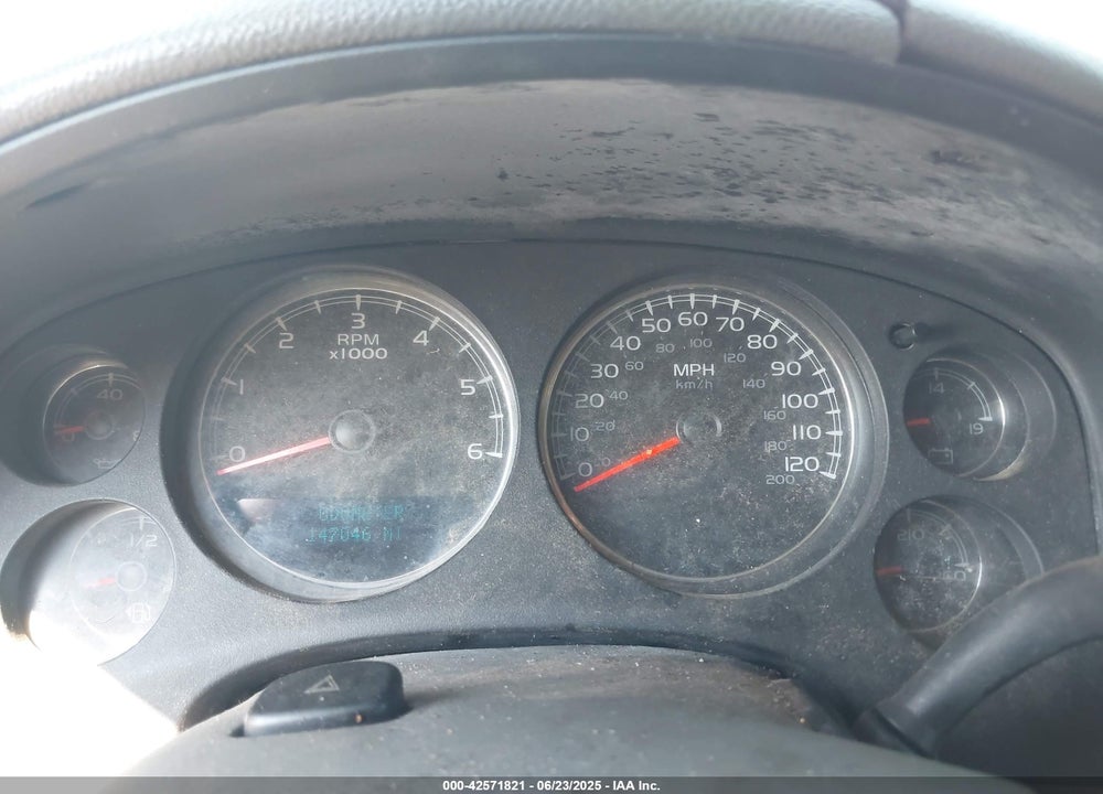 2009 CHEVROLET SUBURBAN 1500 VIN: 1GNFK26339R250253