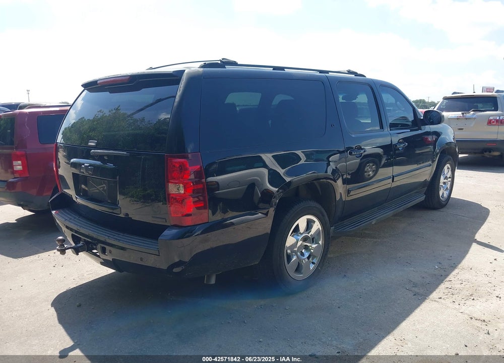 2007 CHEVROLET SUBURBAN 1500 LT VIN: 3GNFC16057G212162