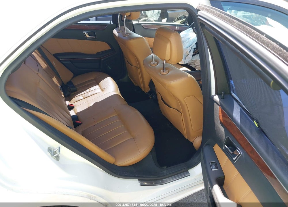 2011 MERCEDES-BENZ E 350 VIN: WDDHF5GB6BA459946