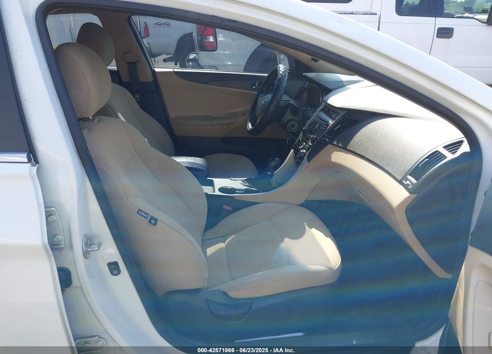 2011 HYUNDAI SONATA VIN: 5NPEB4AC6BH260473