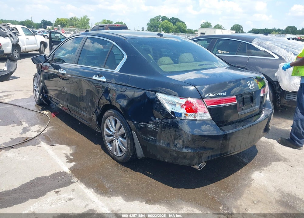2012 HONDA ACCORD VIN: 1HGCP3F81CA007742