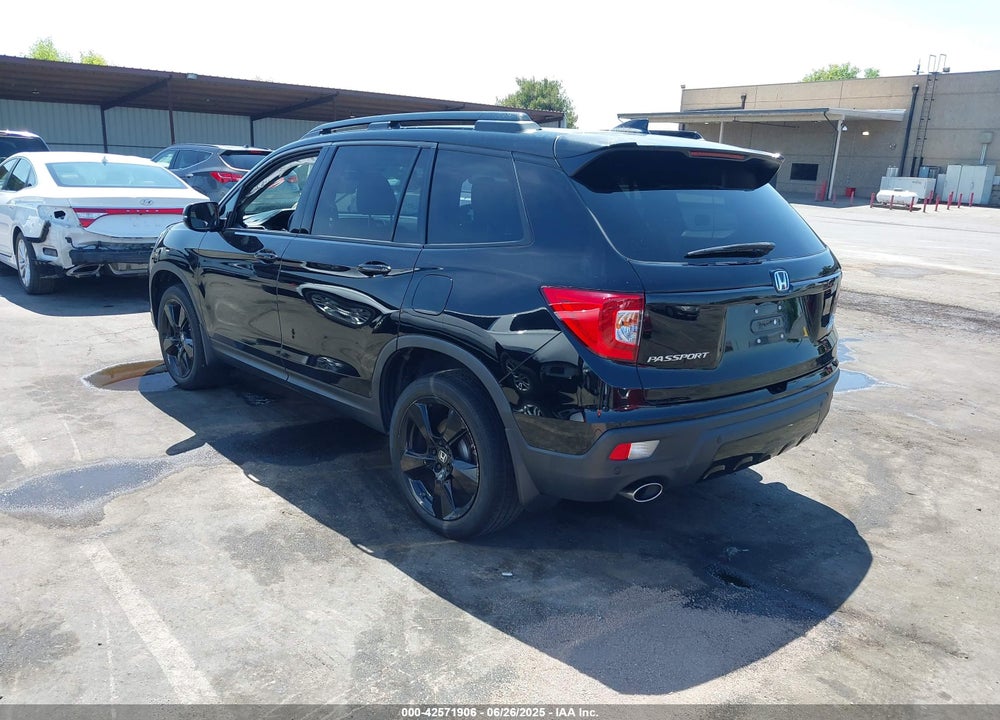 2021 HONDA PASSPORT VIN: 5FNYF8H07MB003506