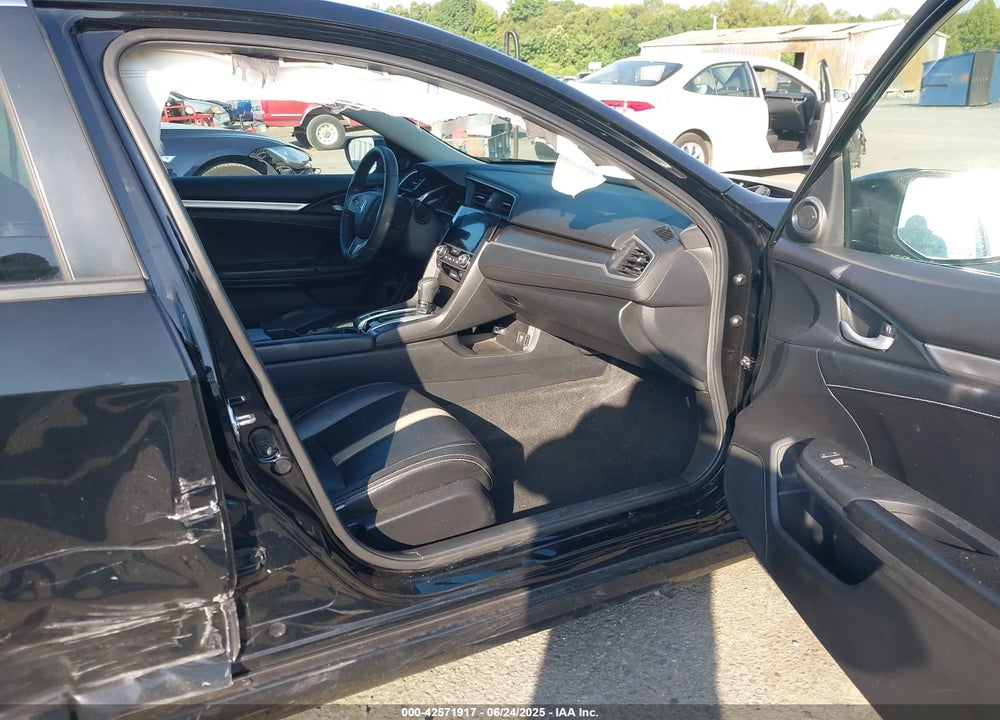 2016 HONDA CIVIC VIN: 19XFC1F3XGE202502