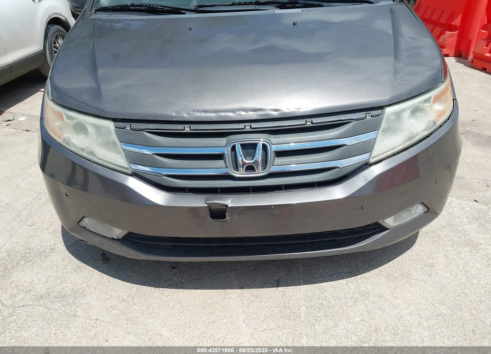2011 HONDA ODYSSEY VIN: 5FNRL5H9XBB075209