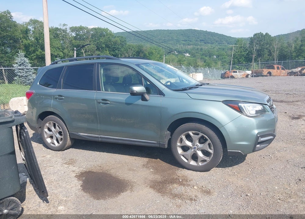 2017 SUBARU FORESTER VIN: JF2SJAWC8HH579492