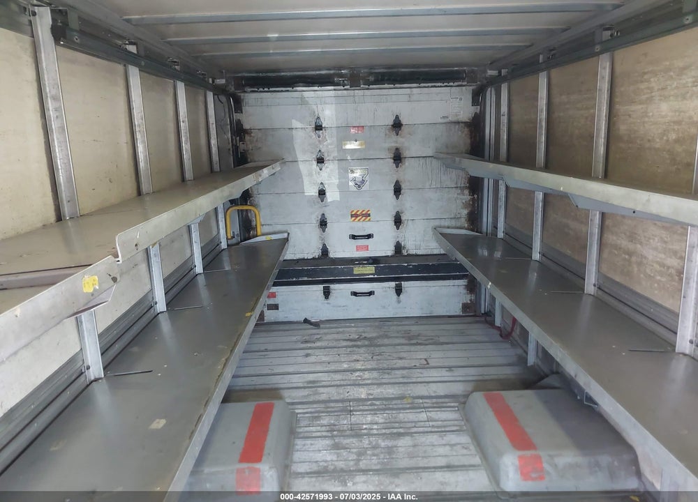 2014 ISUZU COMMERCIAL VAN VIN: JALB4T171E7W00355