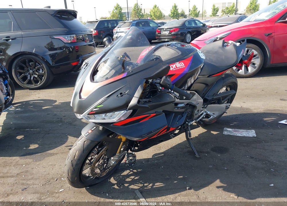 2023 APRILIA RSV4 FACTORY VIN: ZD4KYUB06PS000769