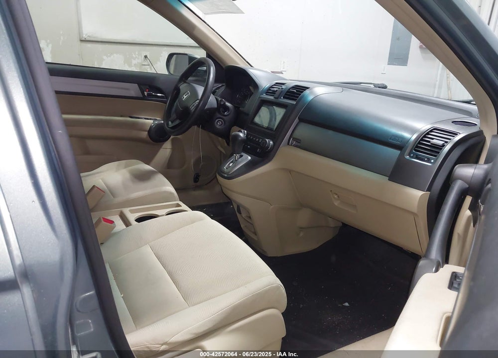 2010 HONDA CR-V LX VIN: JHLRE4H38AC006839