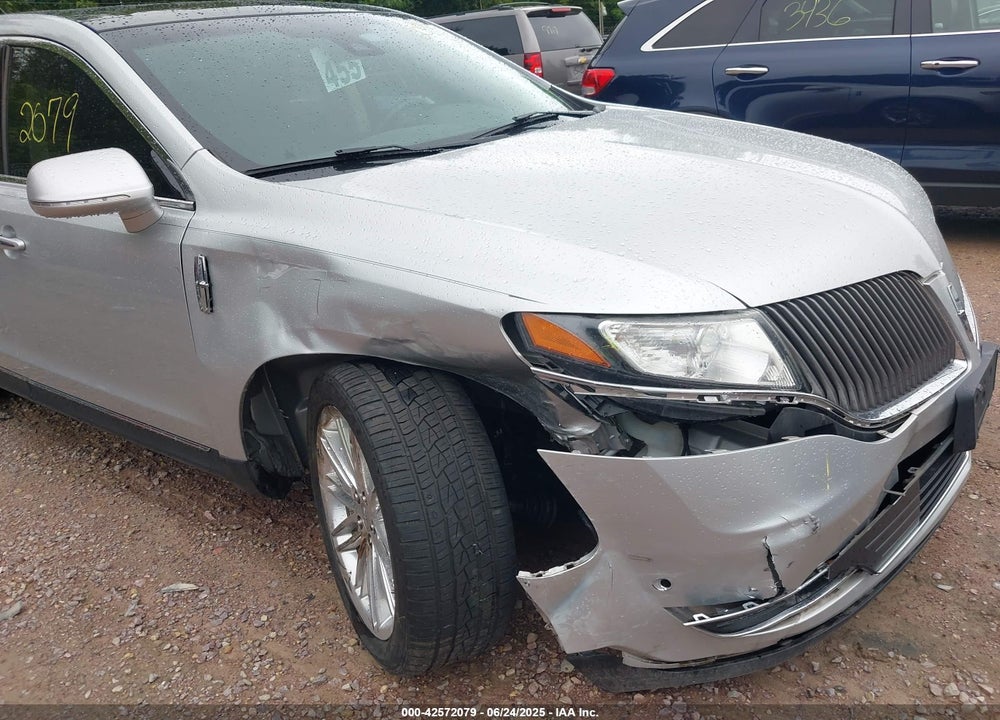 2016 LINCOLN MKT VIN: 2LMHJ5AT3GBL01960