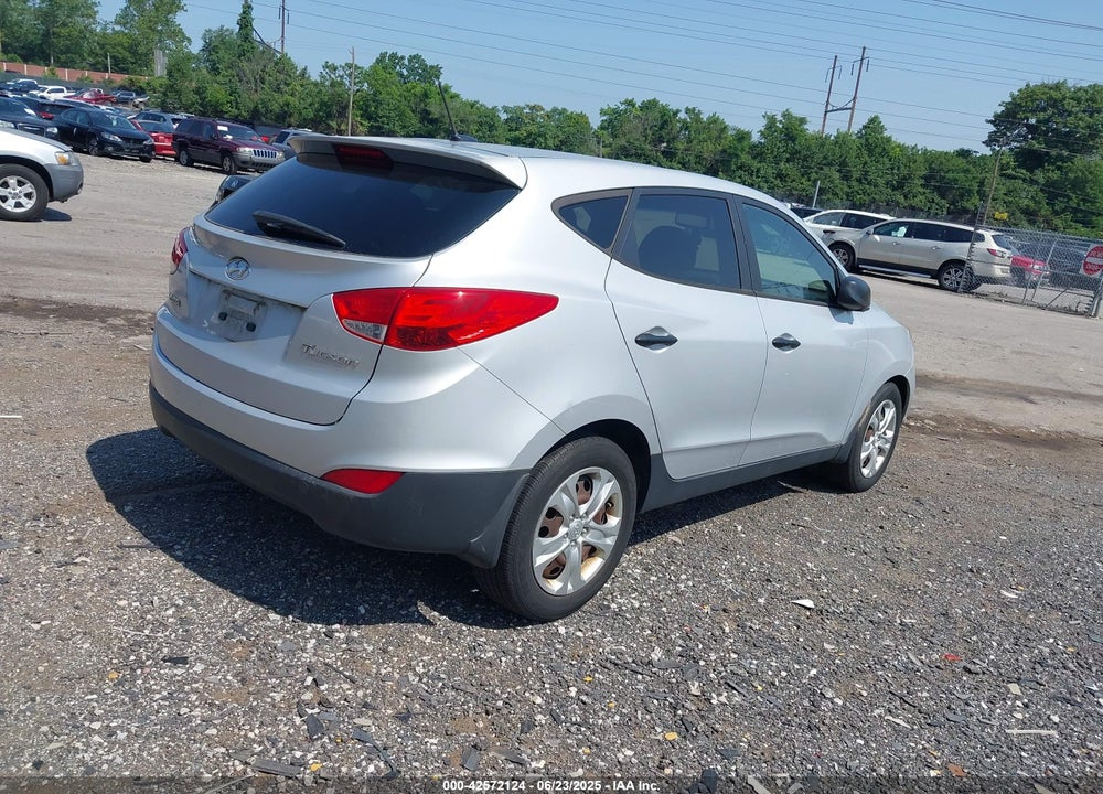2013 HYUNDAI TUCSON GL VIN: KM8JT3AB5DU563763