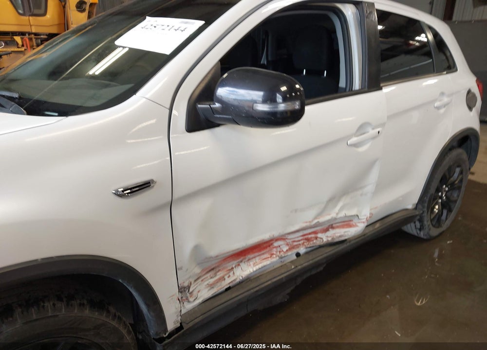 2018 MITSUBISHI OUTLANDER SPORT VIN: JA4AR3AU2JU005976