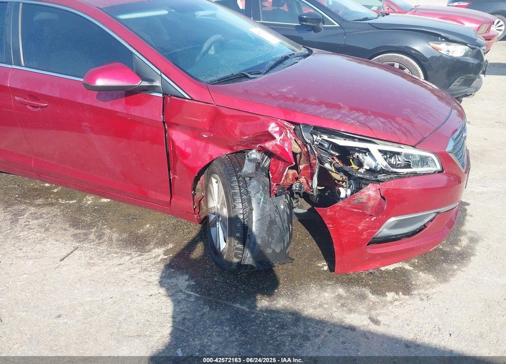 2016 HYUNDAI SONATA VIN: 5NPE24AF8GH385444