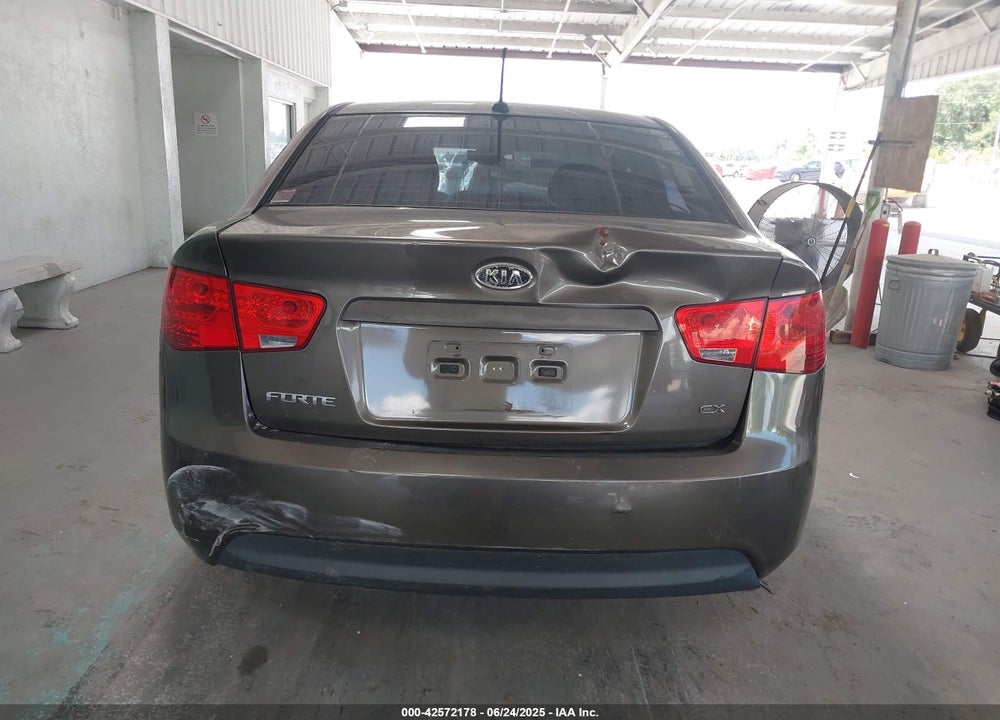 2010 KIA FORTE VIN: KNAFU4A21A5080335